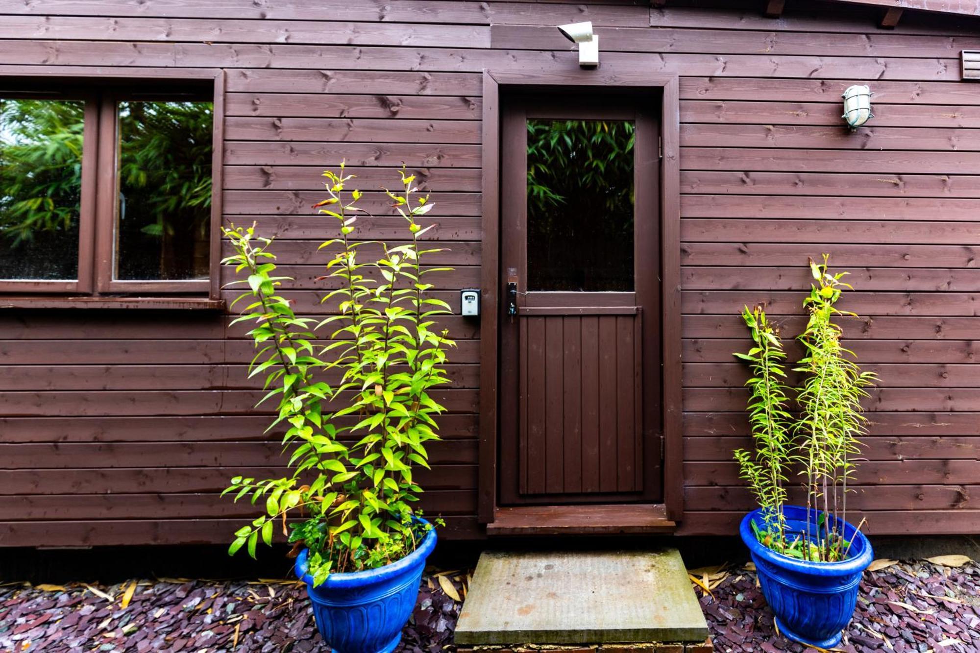 Universal Harmony Retreats Glastonbury Exterior foto